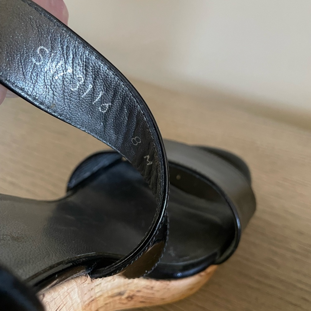 Stuart Weitzman Oneliner Wedge Sandals Patent Lea… - image 7